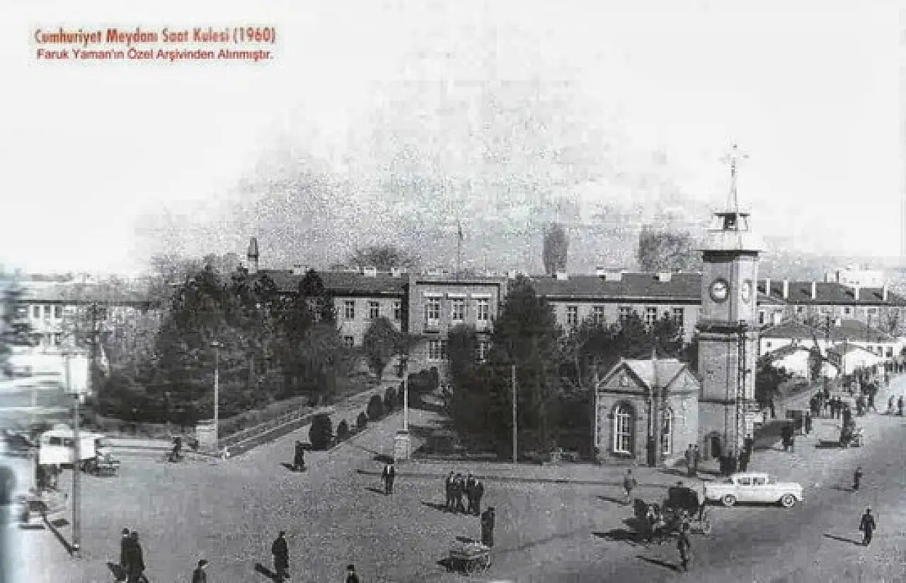 Hiç merak ettiniz mi? Atatürk döneminde Kayseri'de Cumhuriyet Bayramı bakın nerelerde, nasıl kutlanıyormuş!