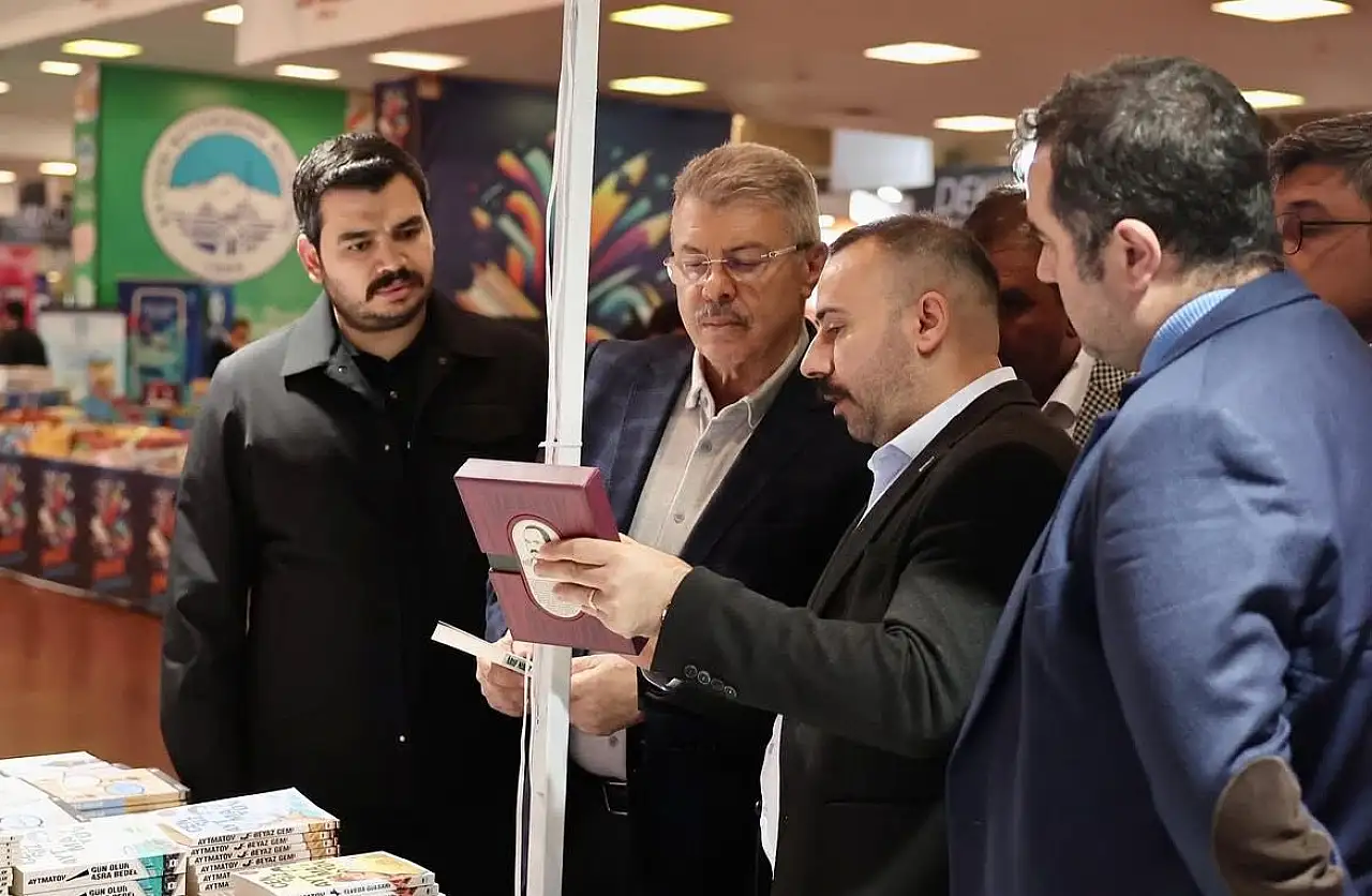 Yok artık daha neler! Kayseri'de ücretsiz izindeyken kimlere maaş ödeniyor? MHP isme seslendi: Görevinizi yapın