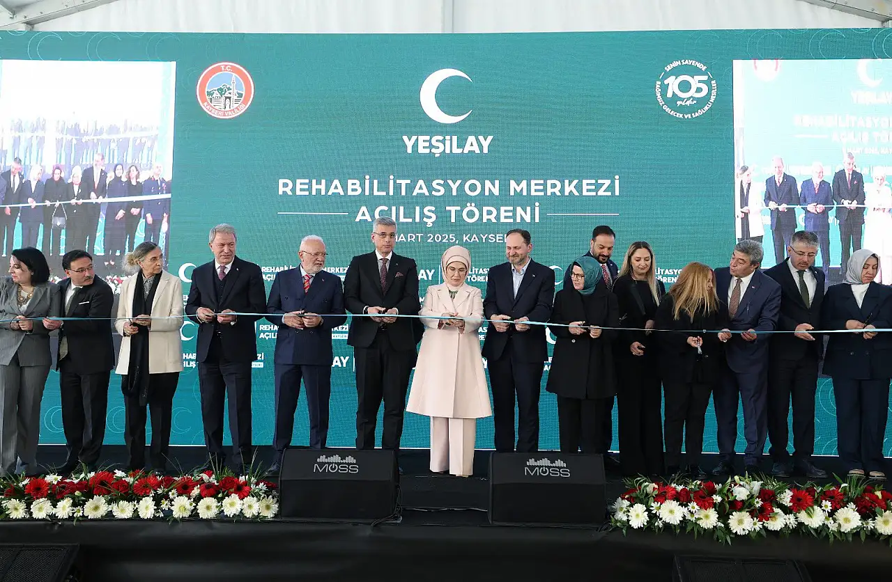 Vali Gökmen Çiçek'e tebrik yağmuru