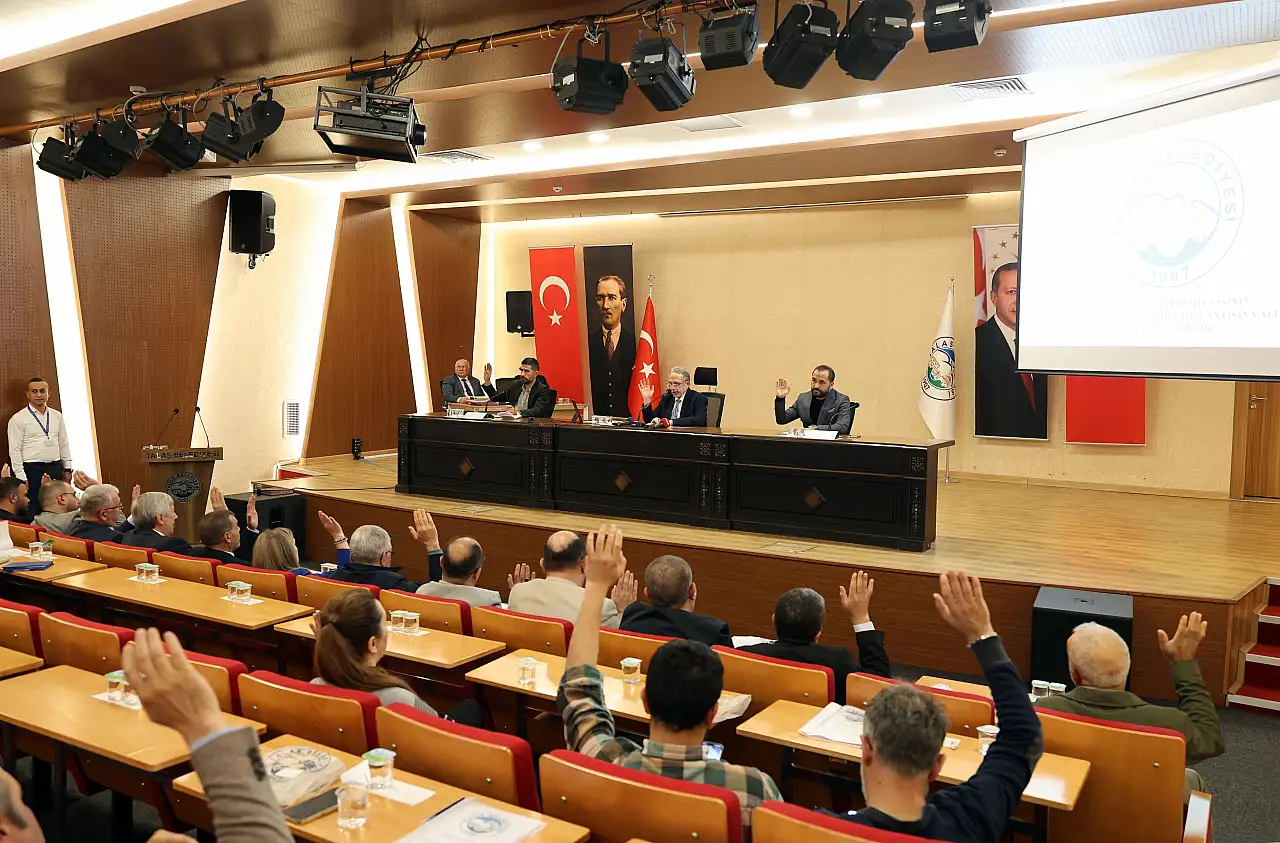 Talas'ta 14 gündem maddesi karara bağlandı