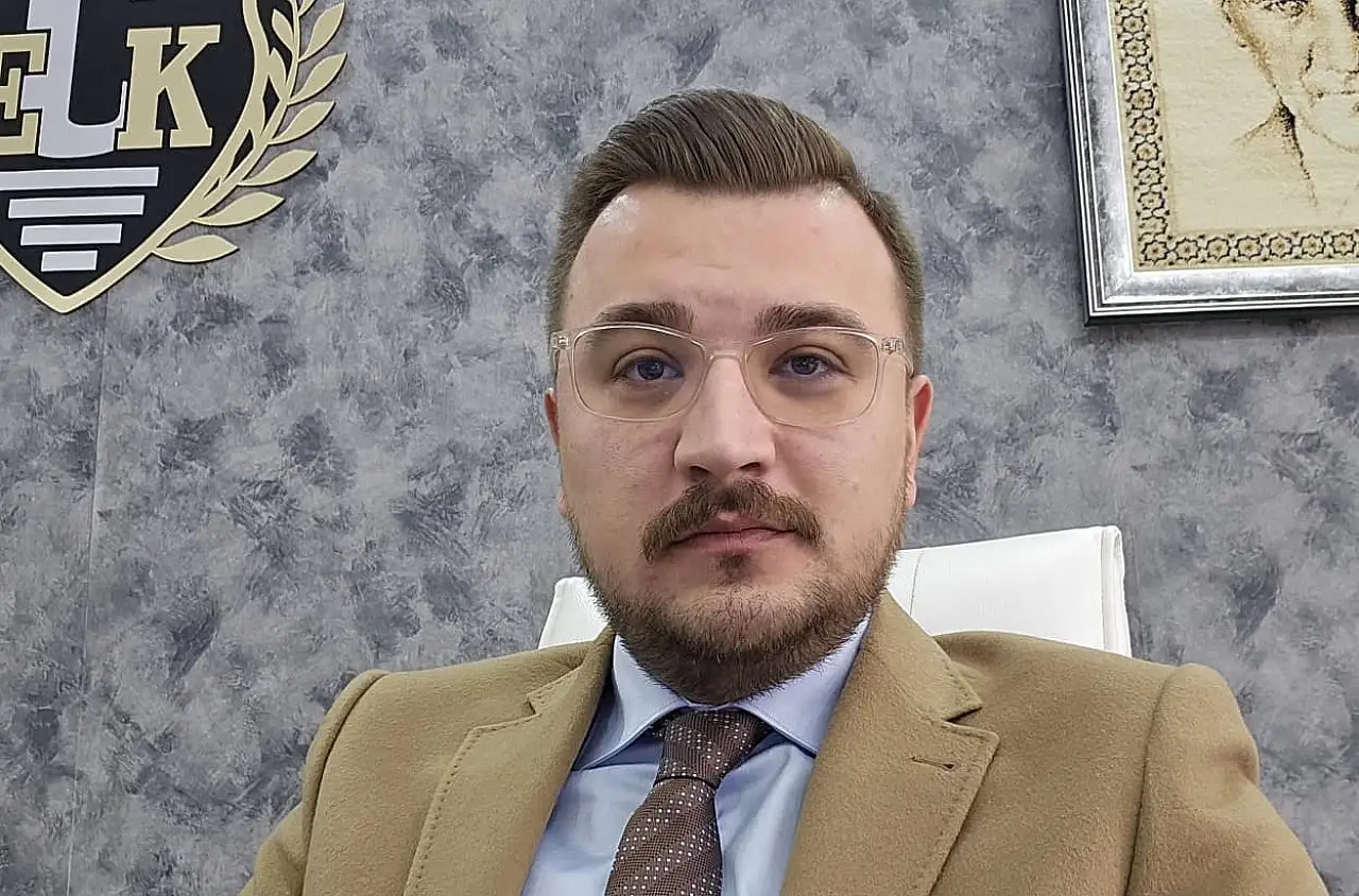 Tarikat yurdundaki 'Zorbalık' hakim karşısında