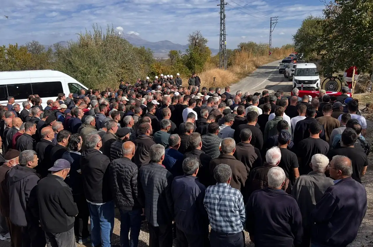 Van'daki kazada hayatını kaybeden Kayserili polis son yolculuğuna uğurlandı