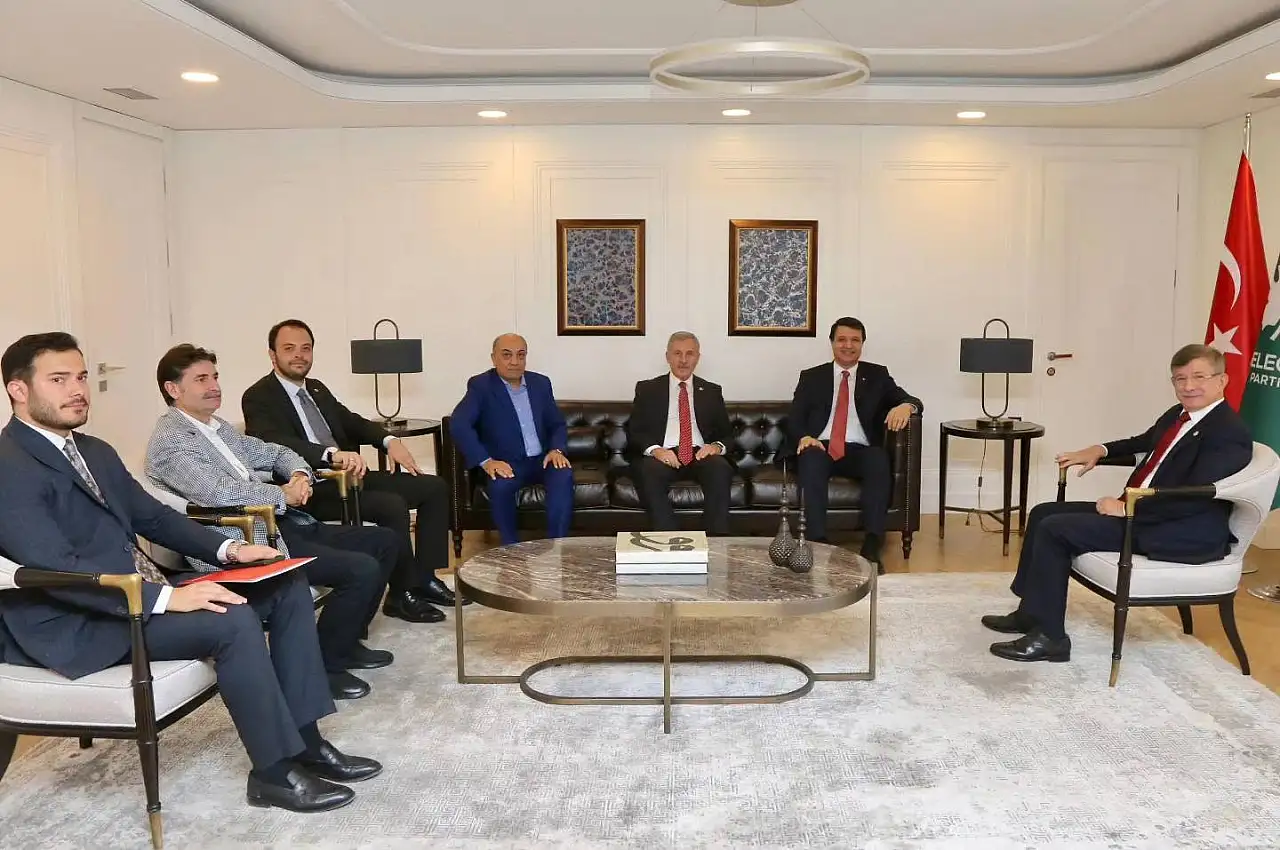 Partiyi feshetme kararının ardından Kayserili Genel Başkandan açıklama