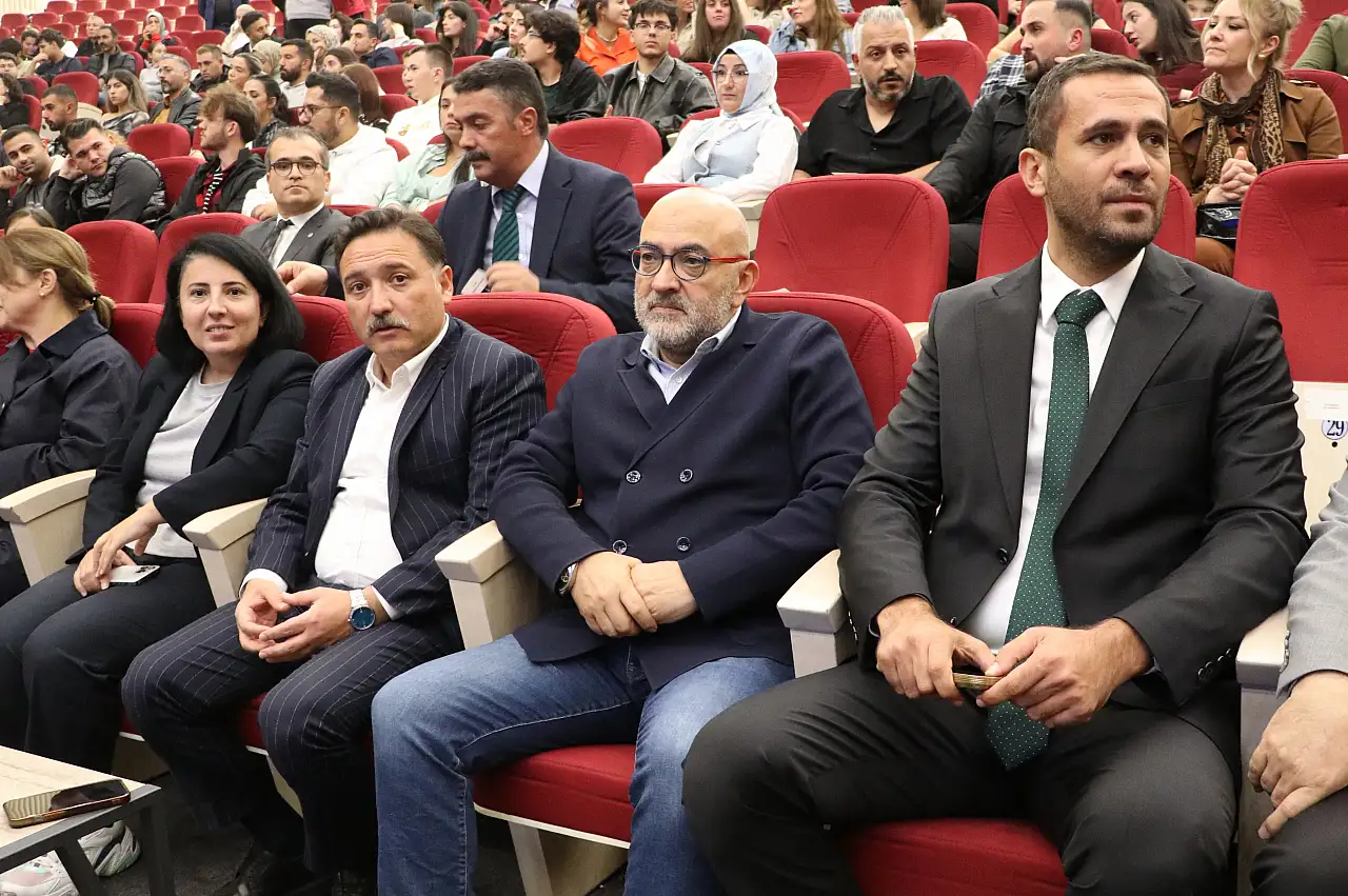 Kayserili ünlü sanatçı klarnetini konuşturdu