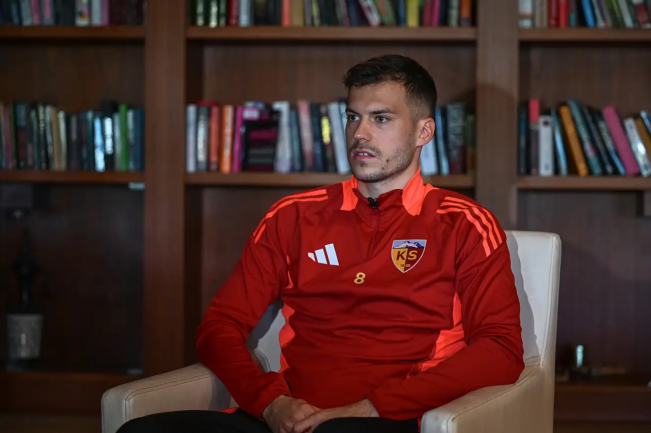 Laszlo Benes Kayserispor'a gelmeden önce bakın hangi futbolcular ile görüştü!