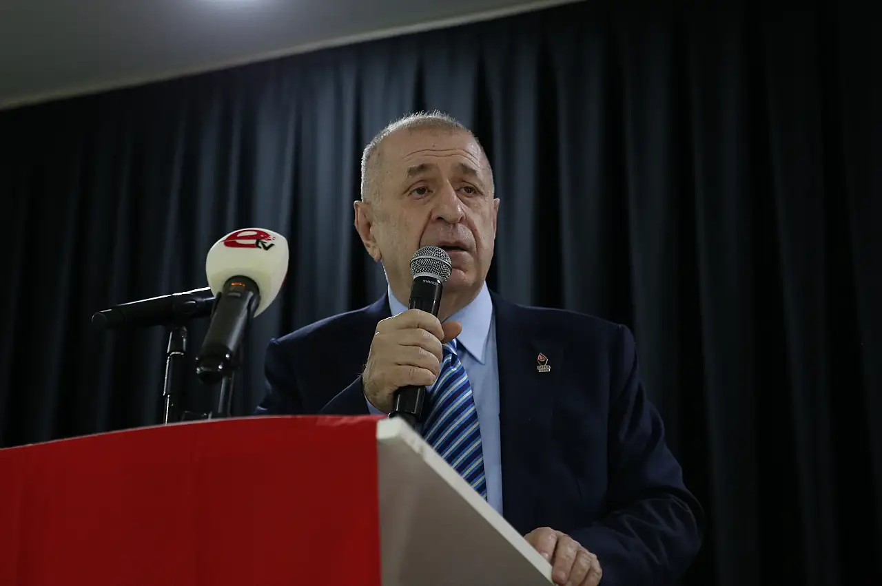 Ümit Özdağ'dan kritik uyarı: Sıra Türkiye'ye gelebilir