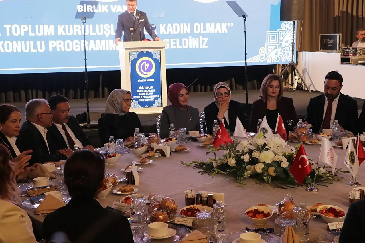 Bakan Göktaş: Kadının olduğu yerde bereket vardır