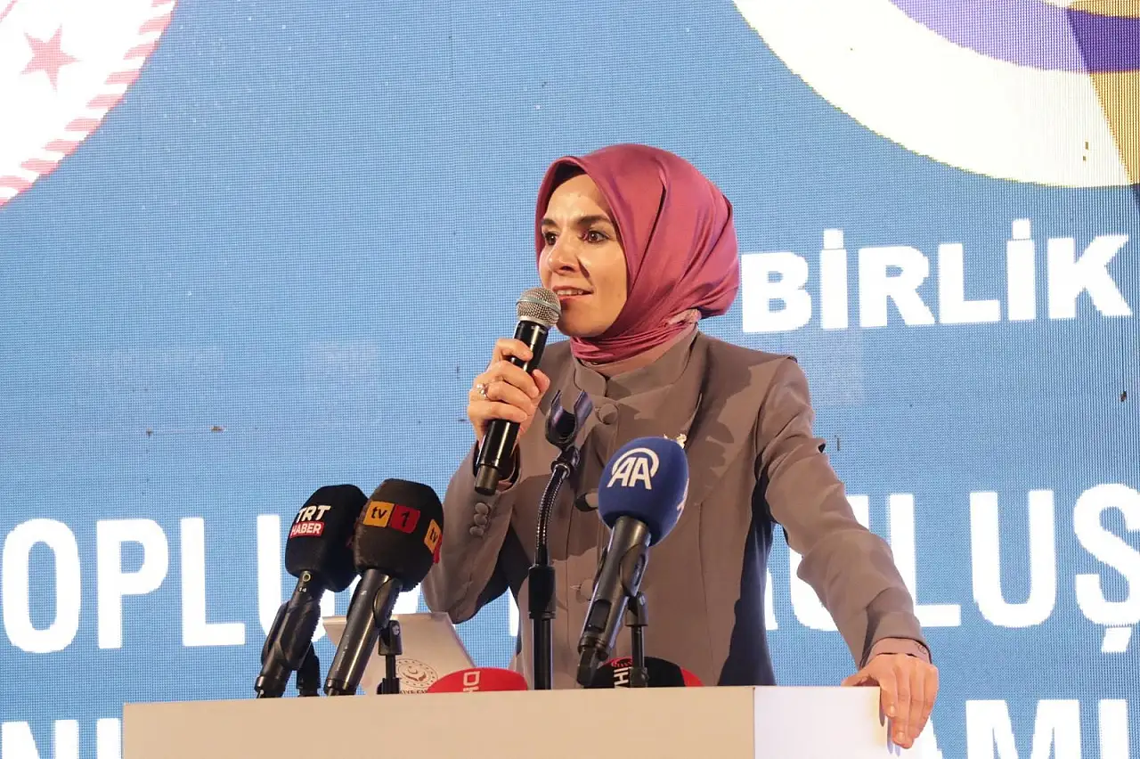 Bakan Göktaş: Kadının olduğu yerde bereket vardır