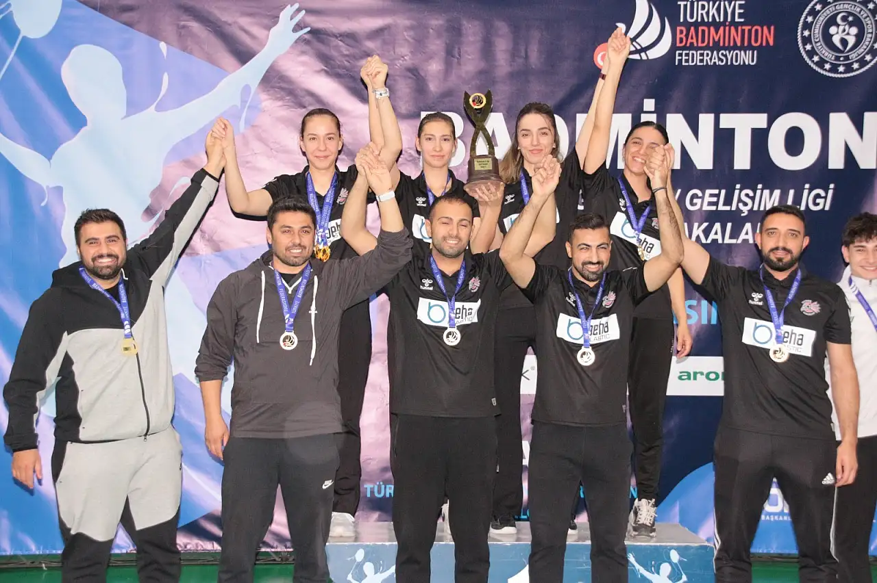 Kayseri Badminton'dan büyük başarı