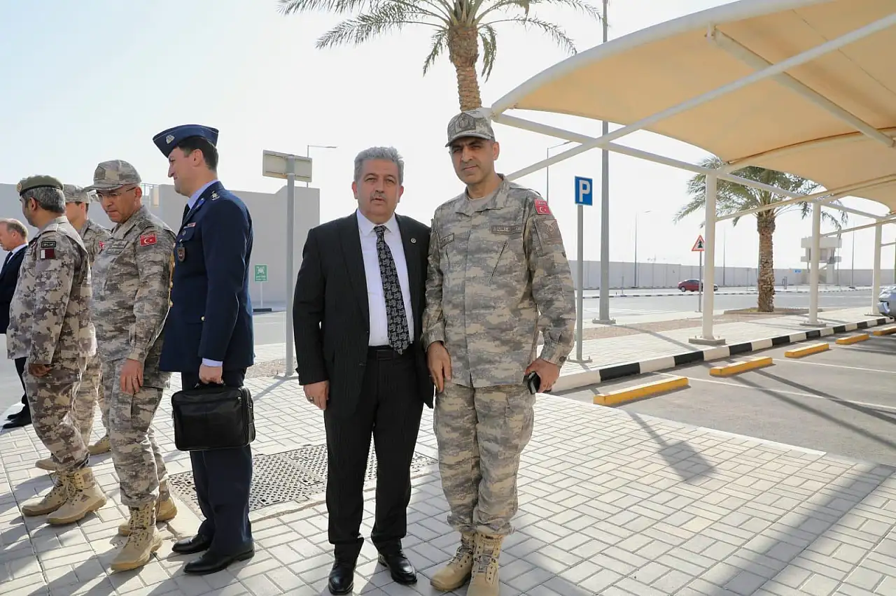 İki Kayserili Katar'da bir araya geldi! AK Partili Vekil bakın kiminle karşılaştı?