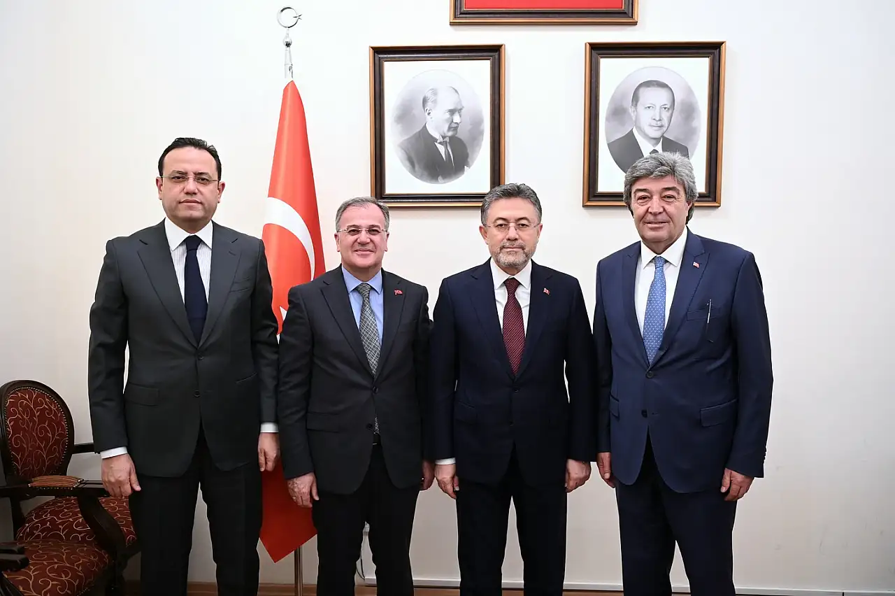 Kayserili isimler Bakanlık binasında ne yapıyor?