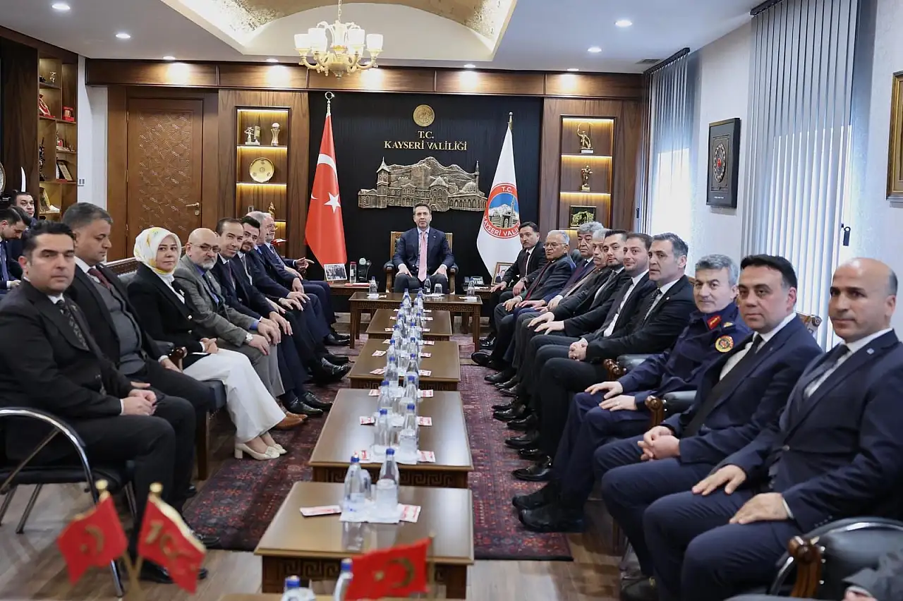 Bakan Bayraktar Valilikte