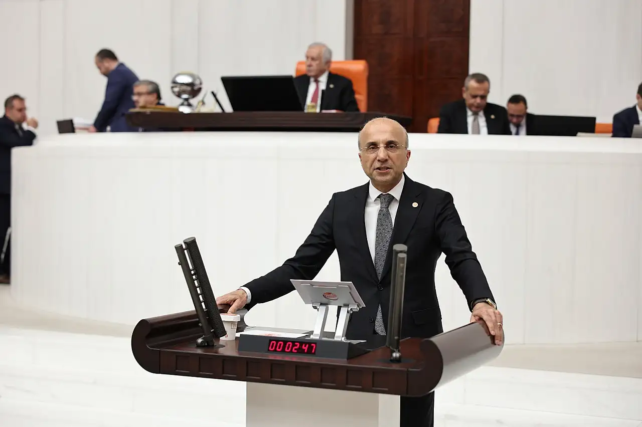 Diyanet 1 dakikada 90 emeklinin bayram ikramiyesini harcıyor!