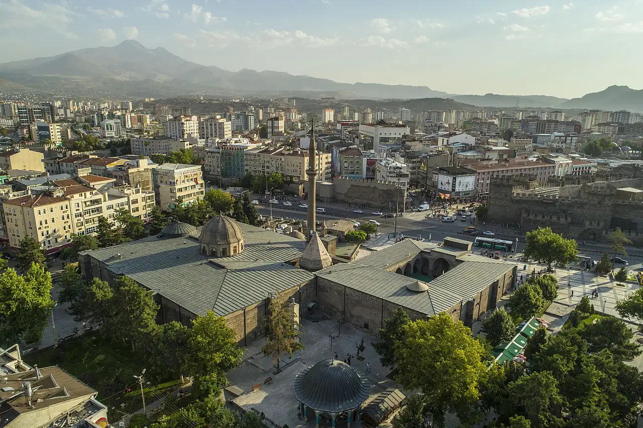 Kayseri'nin göbeğindeki saklı hazineler