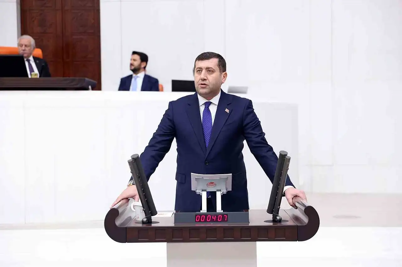 Baki Ersoy: 'TMSF İki Kulübü Yönetemez'