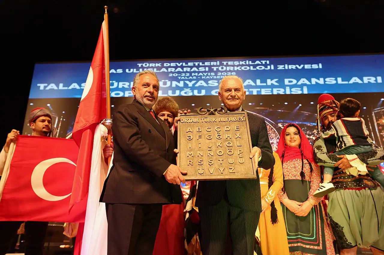 Talas'taki Türk Dünyası gösterisi duygusal anlara sebep oldu
