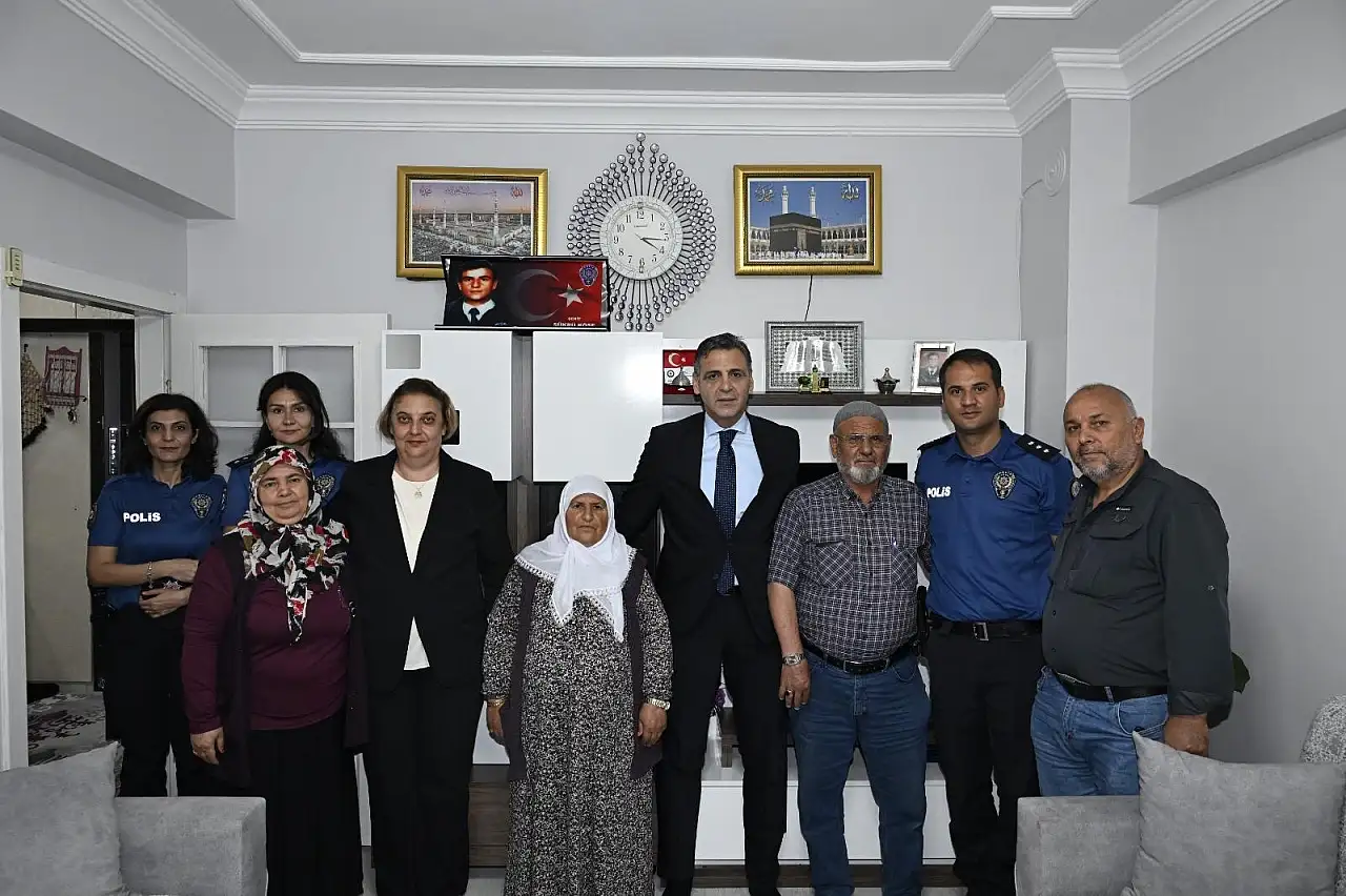 Müdür Aydın'dan şehit ailelerine bayram ziyareti