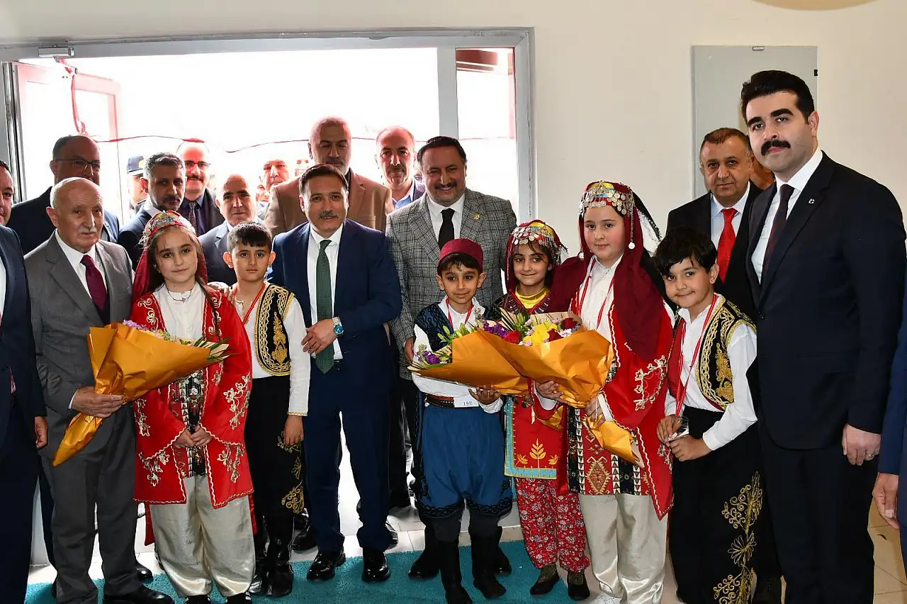 Kayseri'de şenlik krizi! Belediye Başkanını davet etmediler