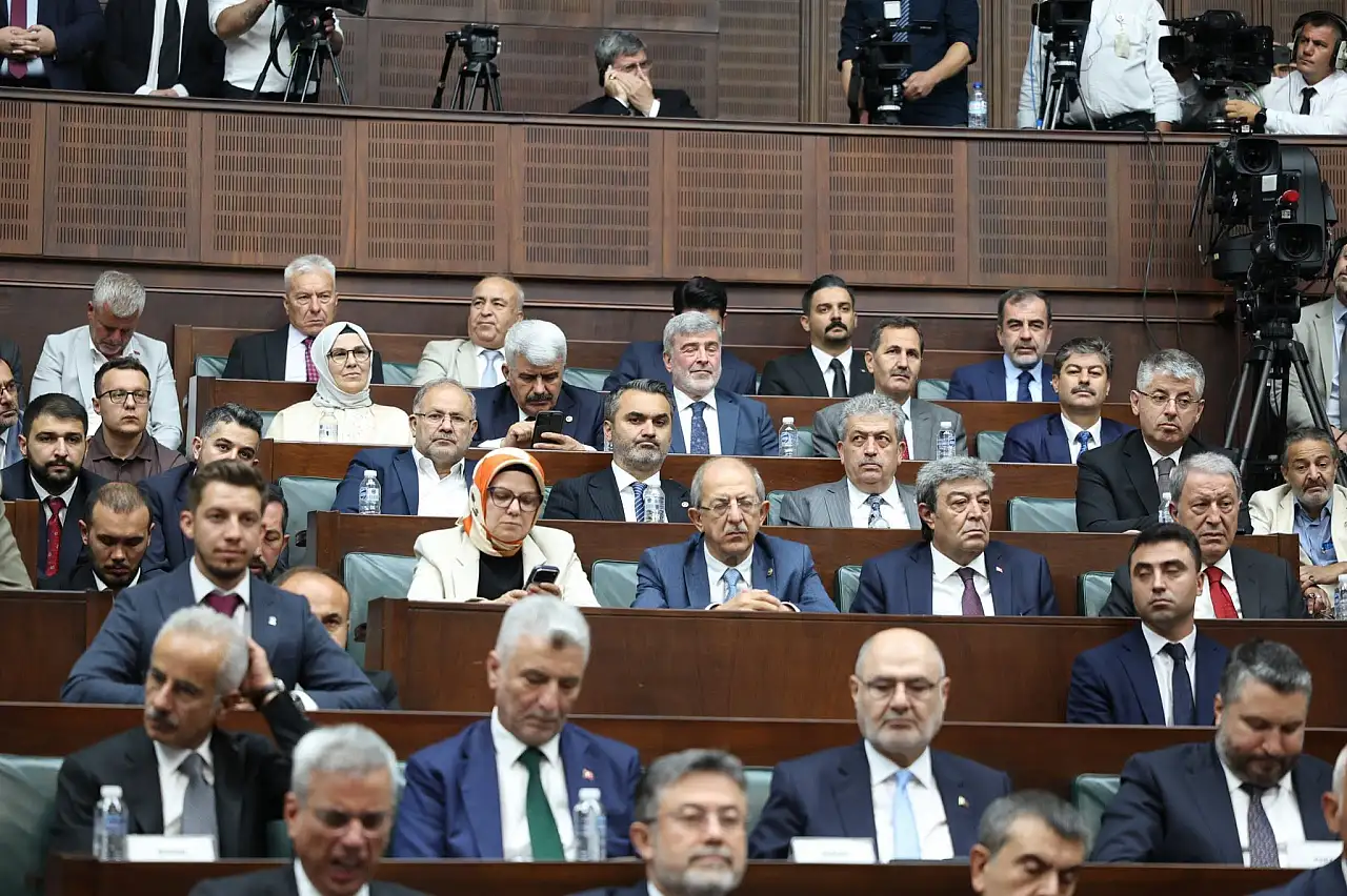 Kayseri'de vekilliği kısa süren isim AK Parti toplantısında ortaya çıktı