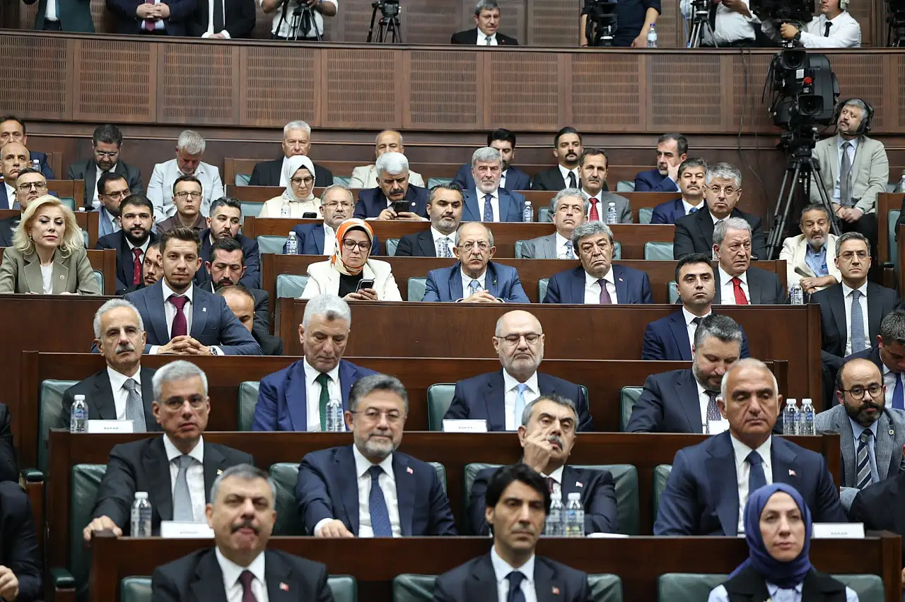 Kayseri'de vekilliği kısa süren isim AK Parti toplantısında ortaya çıktı