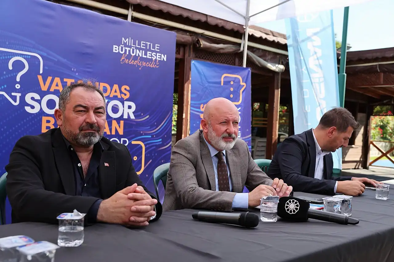 Vatandaş sordu, Çolakbayrakdar tek tek yanıtladı