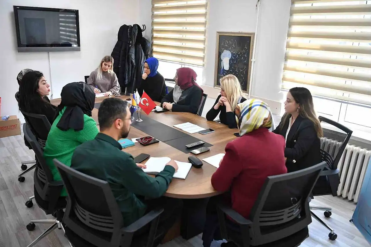 Büyükşehir Aile Akademisi'nden ücretsiz danışmanlık