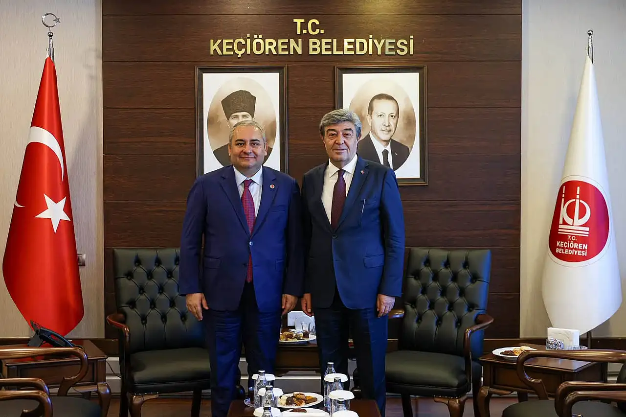 AK Parti Kayseri Milletvekili Ataş'tan CHP'den istifa eden Başkana hayırlı olsun ziyareti