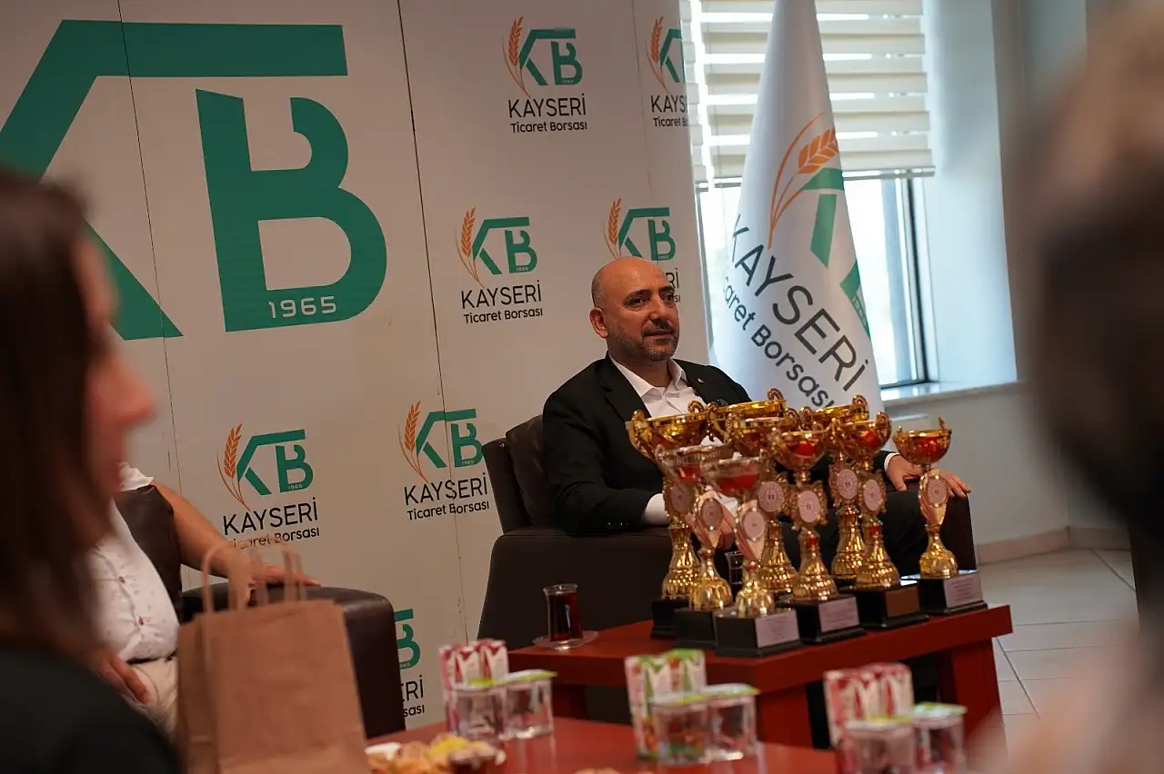 Başkan Bağlamış, sporcuların taleplerini dinledi