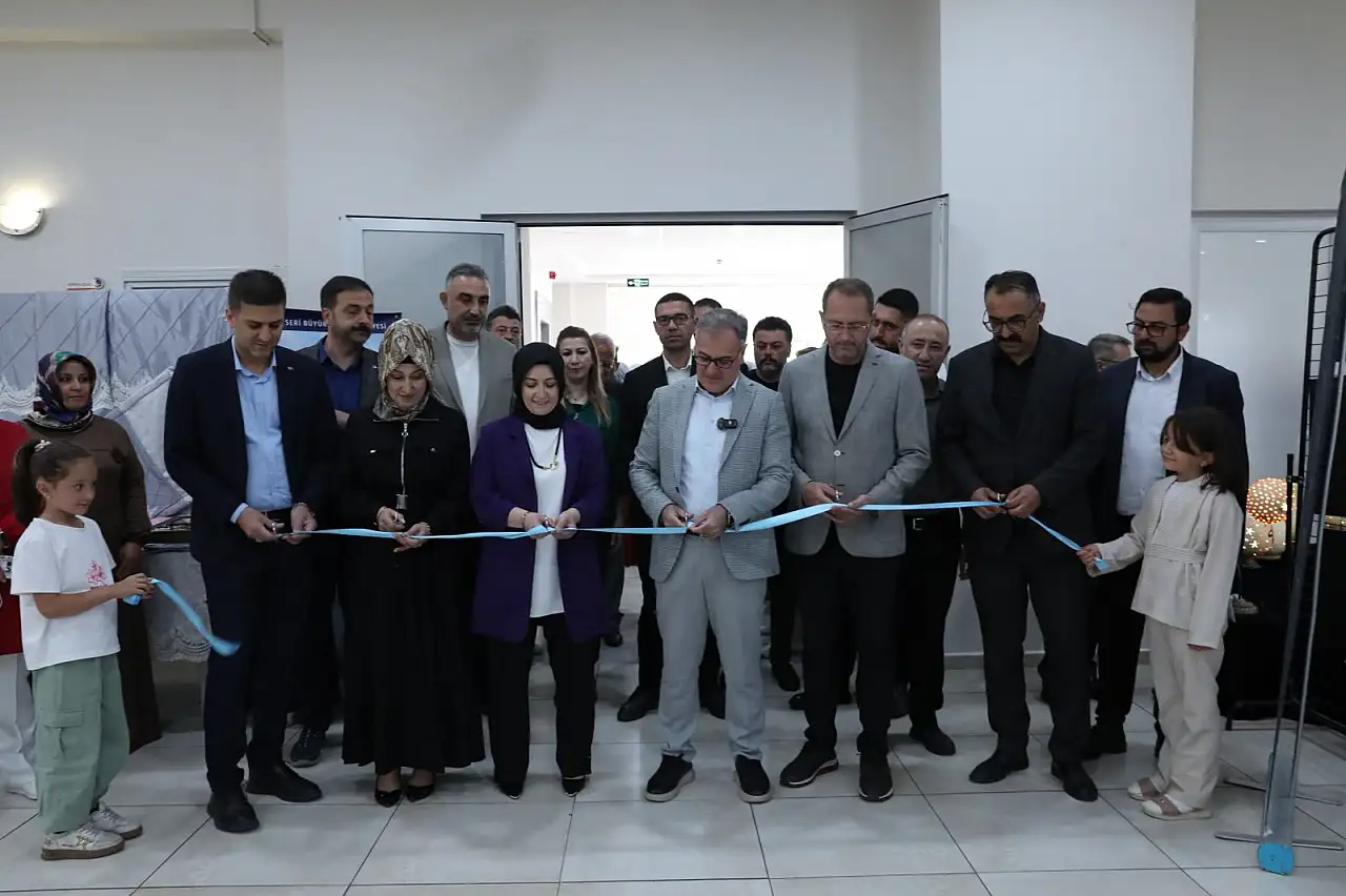 KAYMEK El Sanatları Sergisine Başkan Özdoğan'dan ziyaret