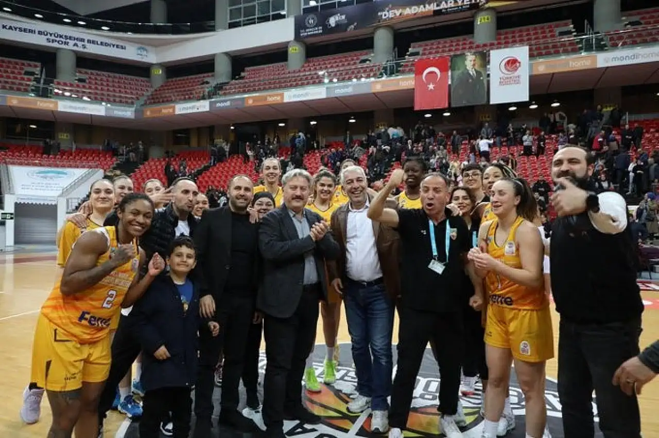 Kayseri'nin gururu süper lig'de kalıyor!