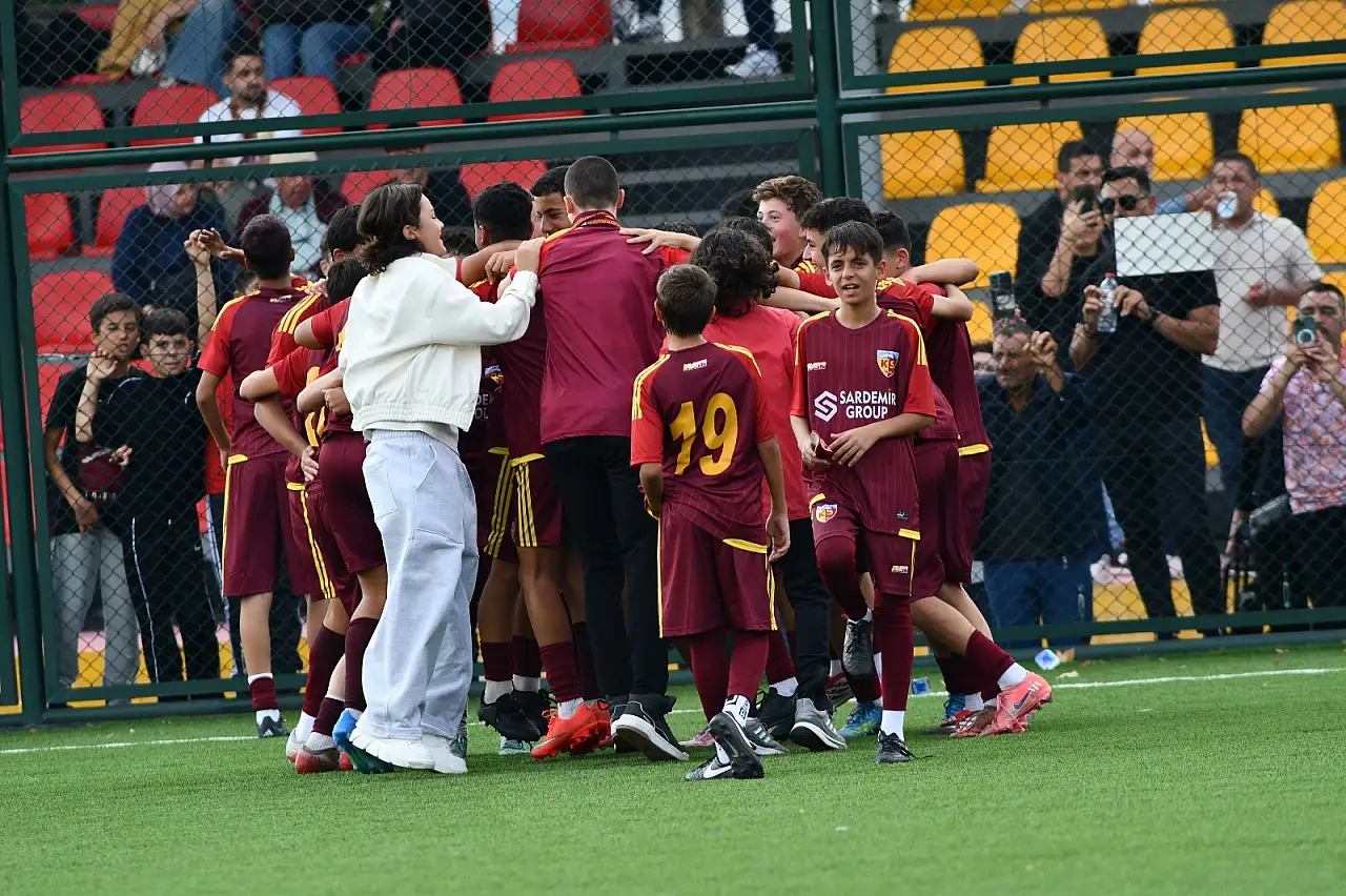 Kayserispor U14'ten gol şovu!