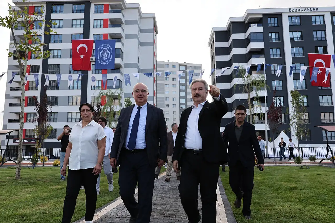 Yıldırım Beyazıt'ta büyük dönüşüm: Hak sahipleri yeni yuvalarına kavuştu