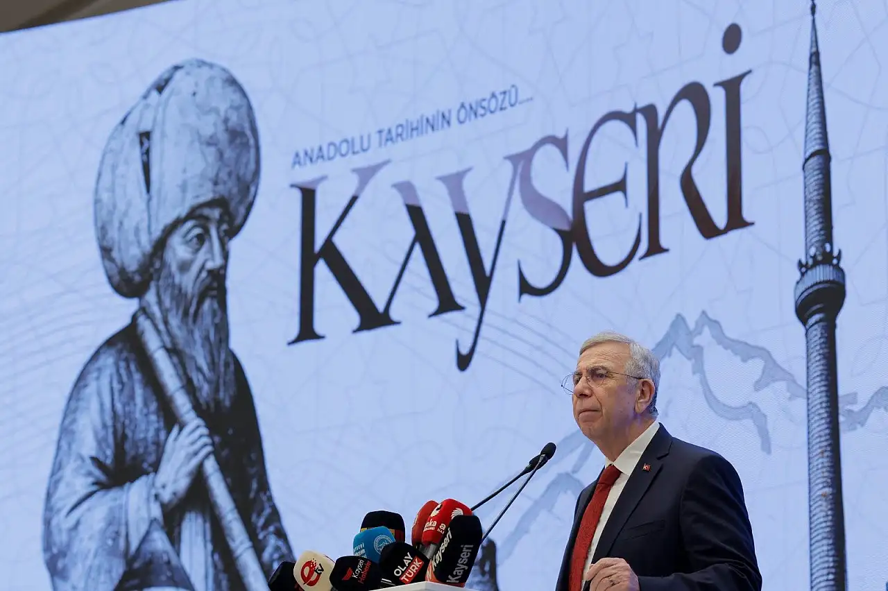 Hafta sonu Kayseri'deydi! Ankara'ya gitti, istifa etti