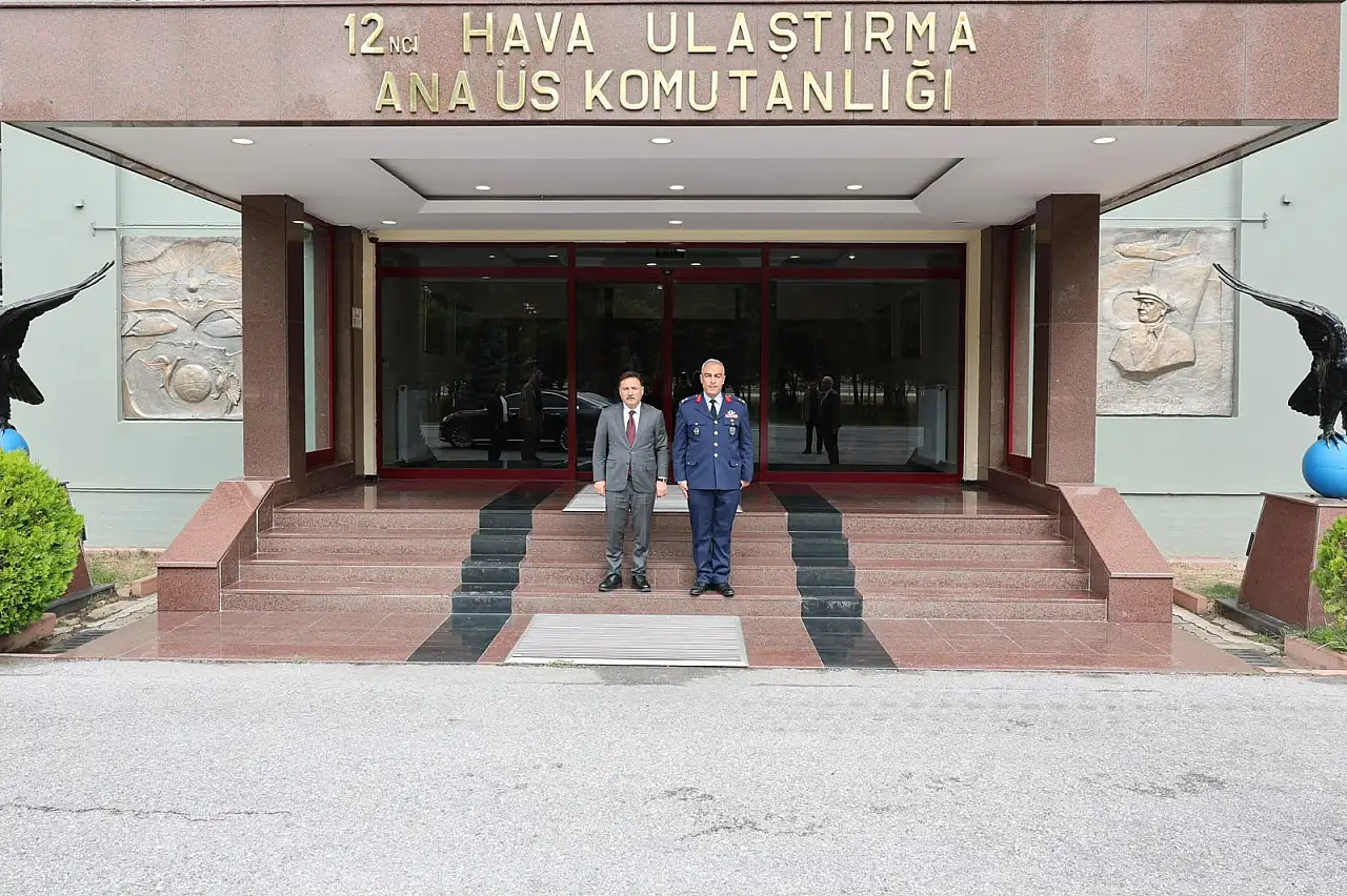 Kayseri'de yeni komutanlar göreve başladı
