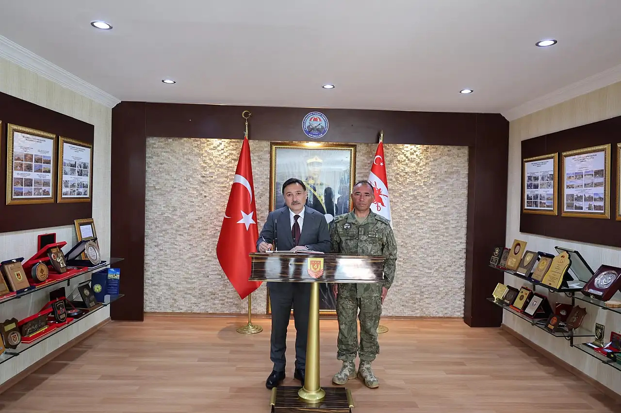 Kayseri'de yeni komutanlar göreve başladı