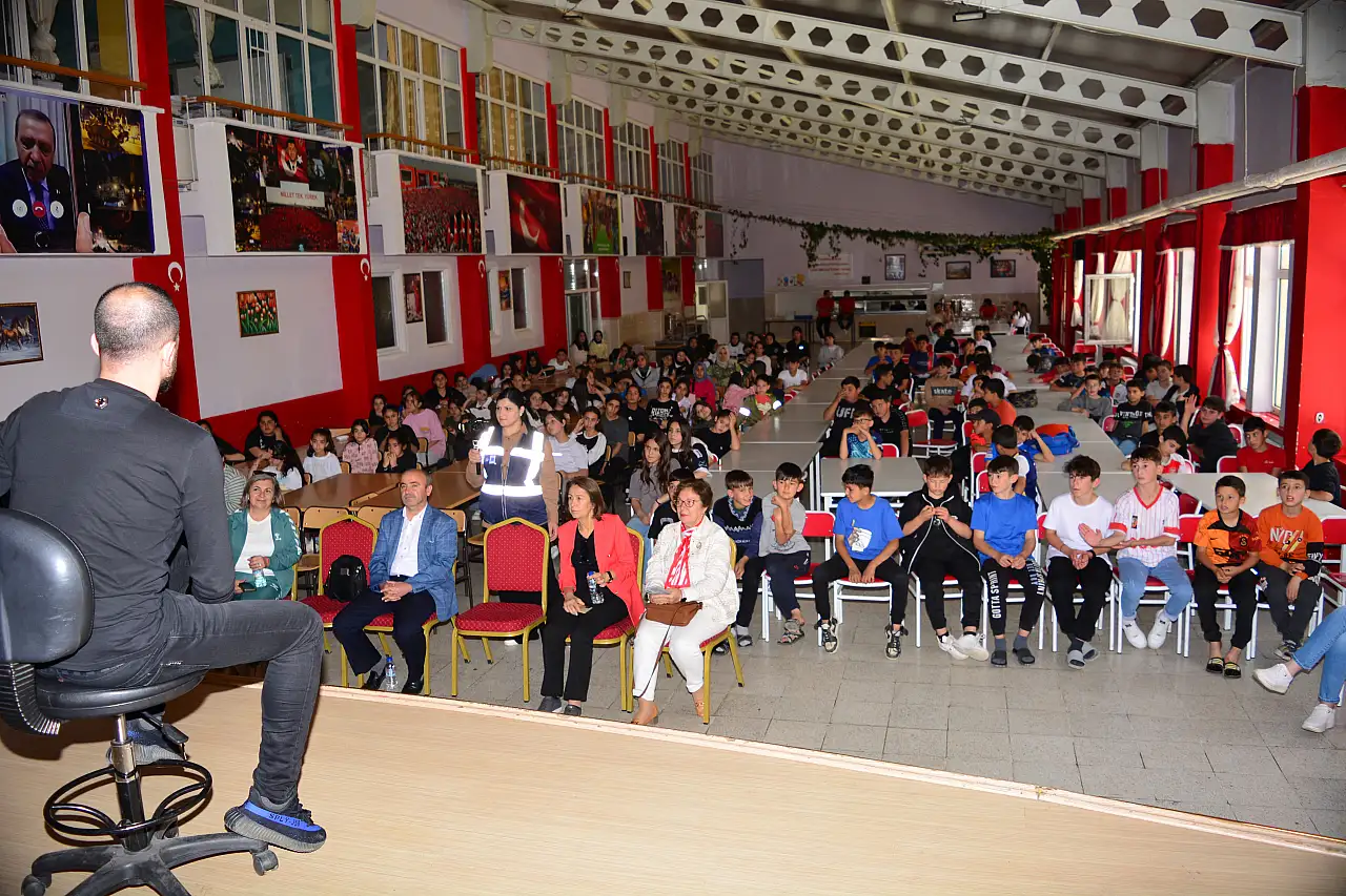 Eski futbolcu yeniden yeşil sahada