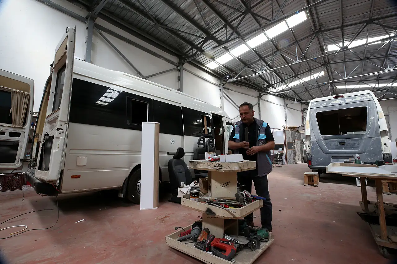 Mobilyacılıktan karavan ustalığına uzanan macera dolu hikaye