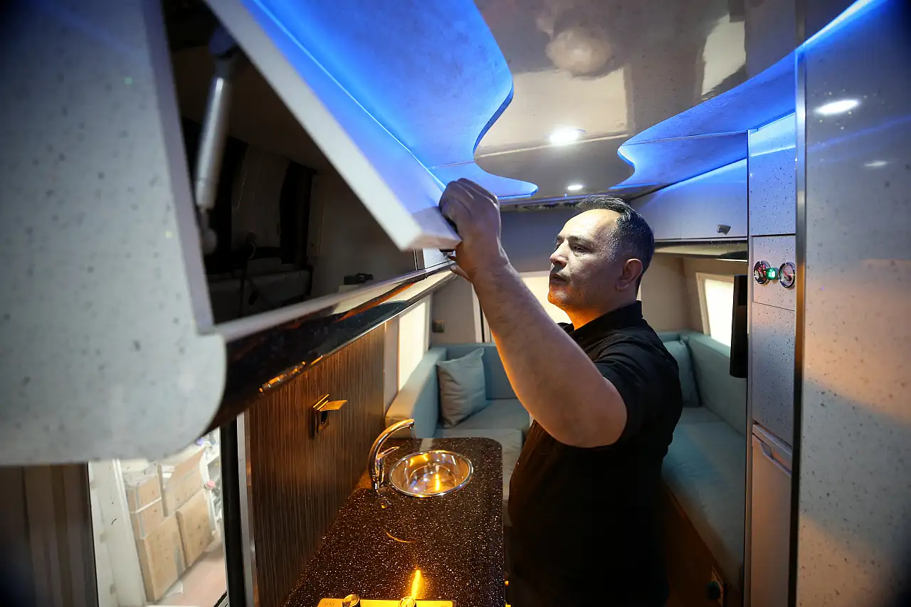 Mobilyacılıktan karavan ustalığına uzanan macera dolu hikaye