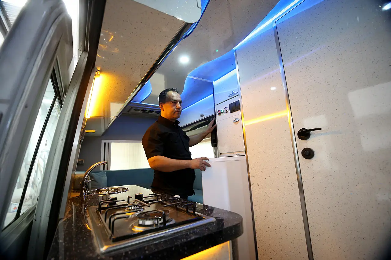 Mobilyacılıktan karavan ustalığına uzanan macera dolu hikaye