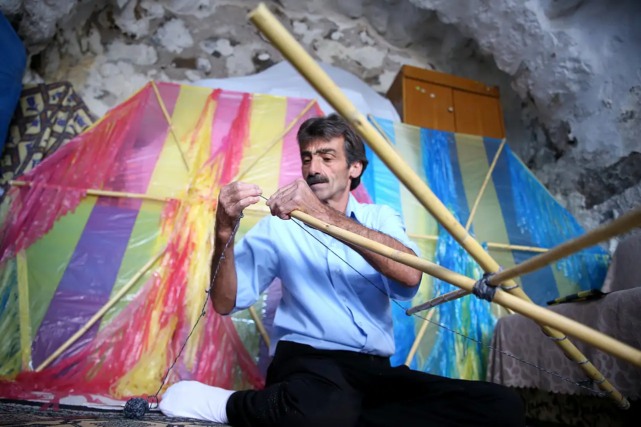 Çocukluk hayalini gelir kapısına çevirdi