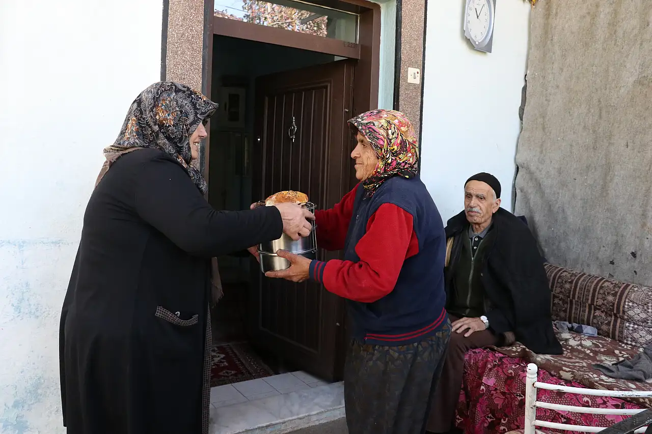 Bünyanlı kadınlardan örnek davranış!
