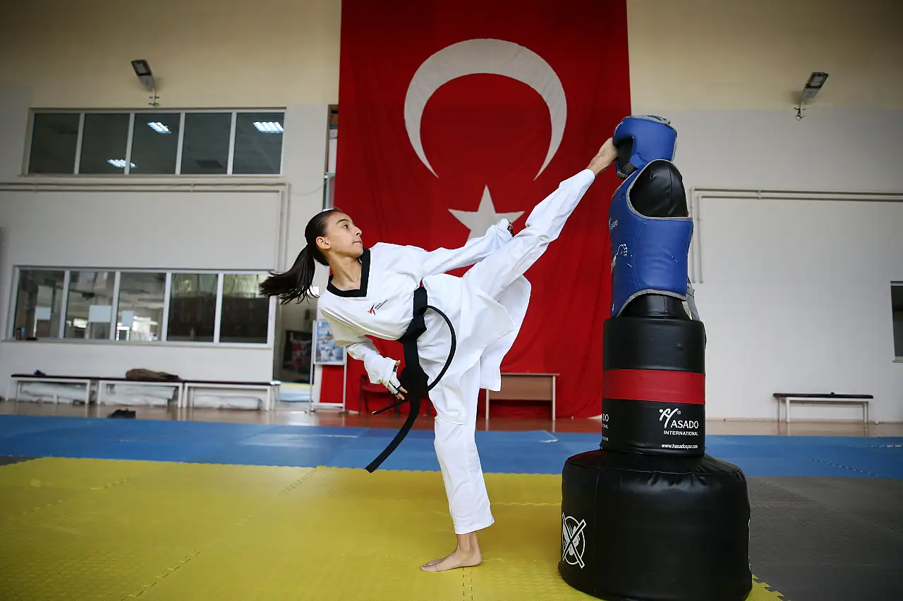 Emniyetin gururu Beril, Avrupa'yı fethetmeye hazırlanıyor