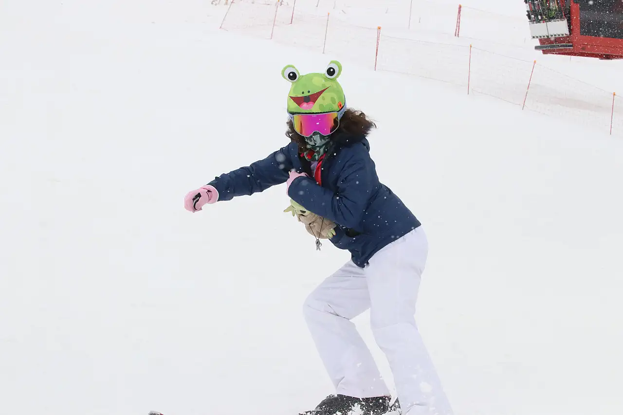 Erciyes'te kayak modası değişiyor: Tilki, canavar, kurbağa...