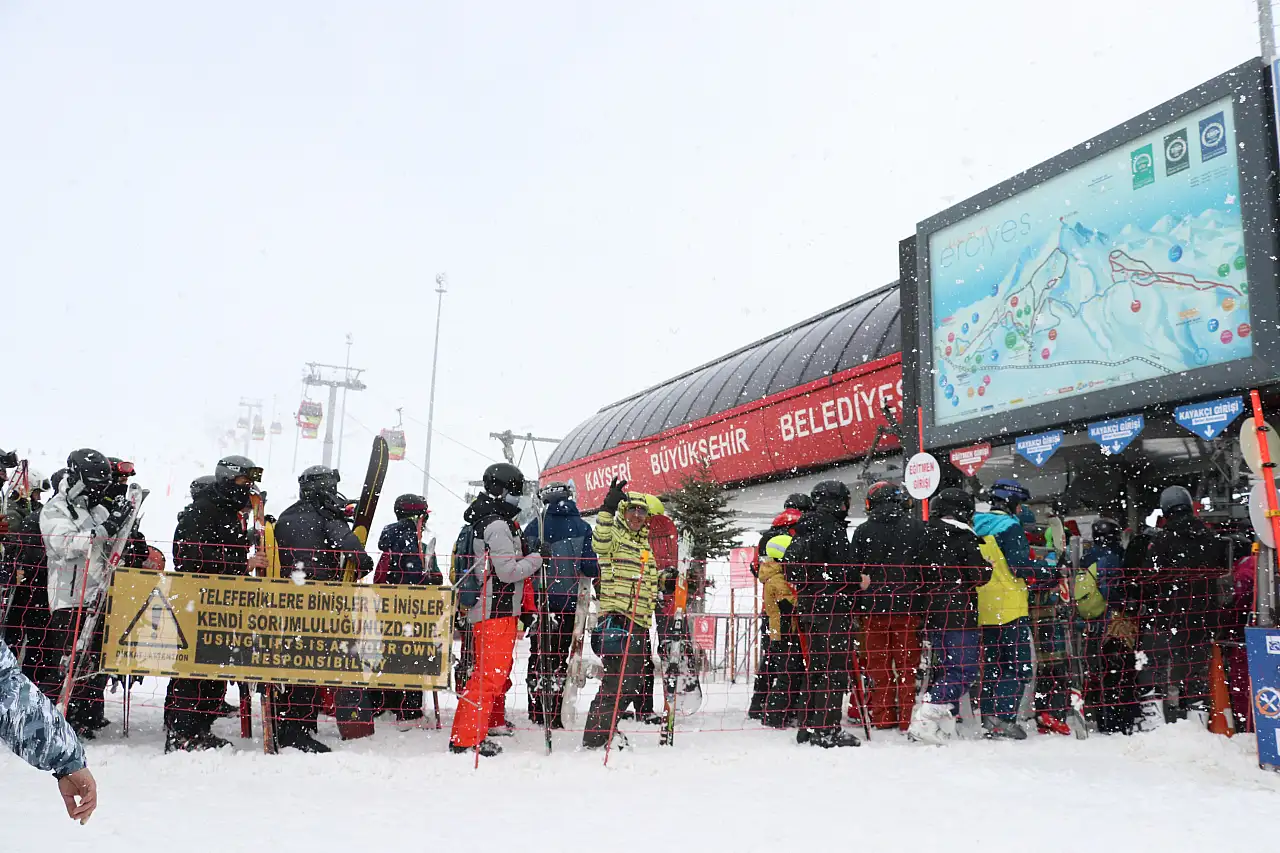 Erciyes'te kış coşkusu