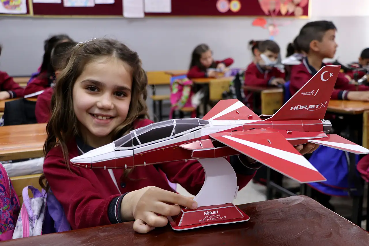 TUSAŞ'tan Kayserili miniklere anlamlı jest