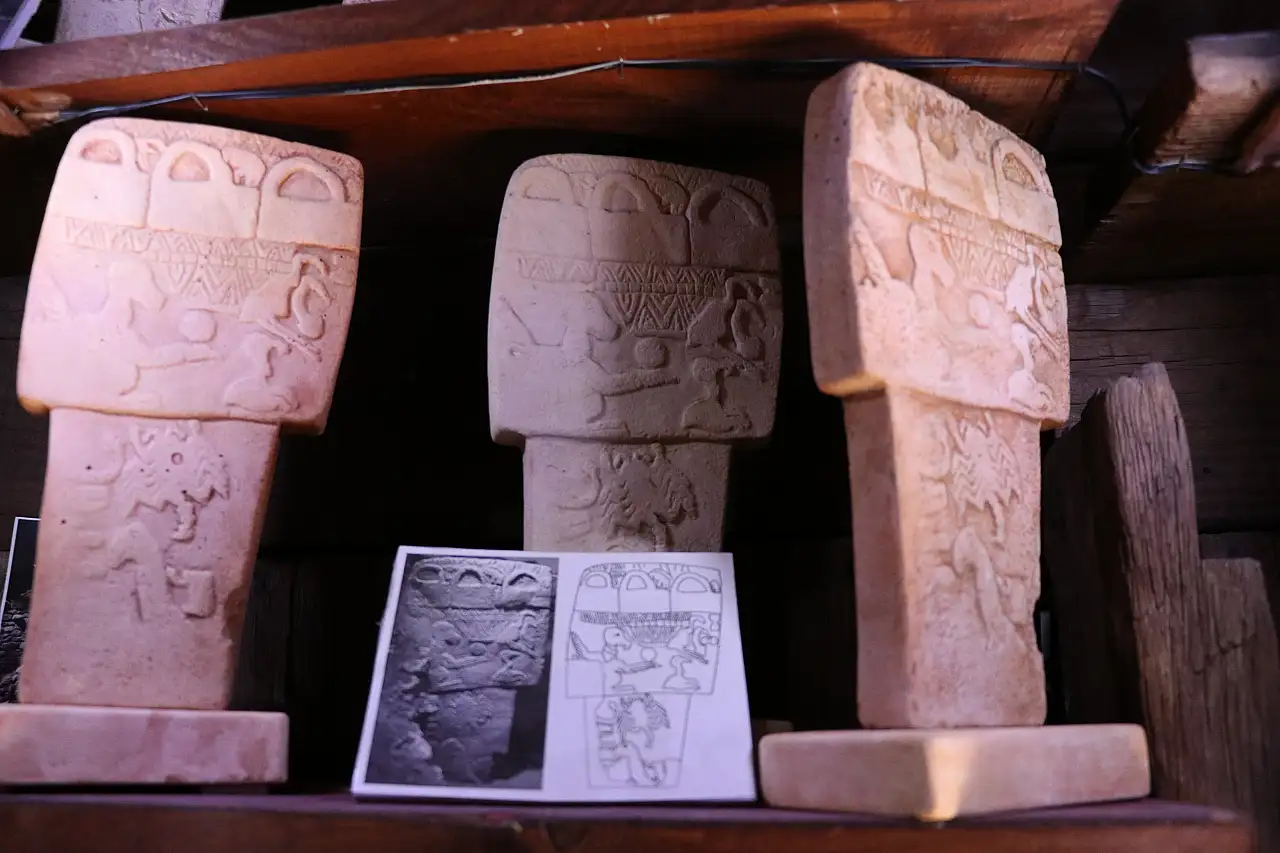 Gecesini gündüzüne katarak 80 bin taş işledi! Selçuklu mirasını taşlara kazıdı