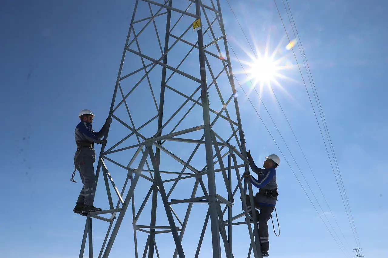Kayseri'de karda kışta bu adamlar ne yapıyor?