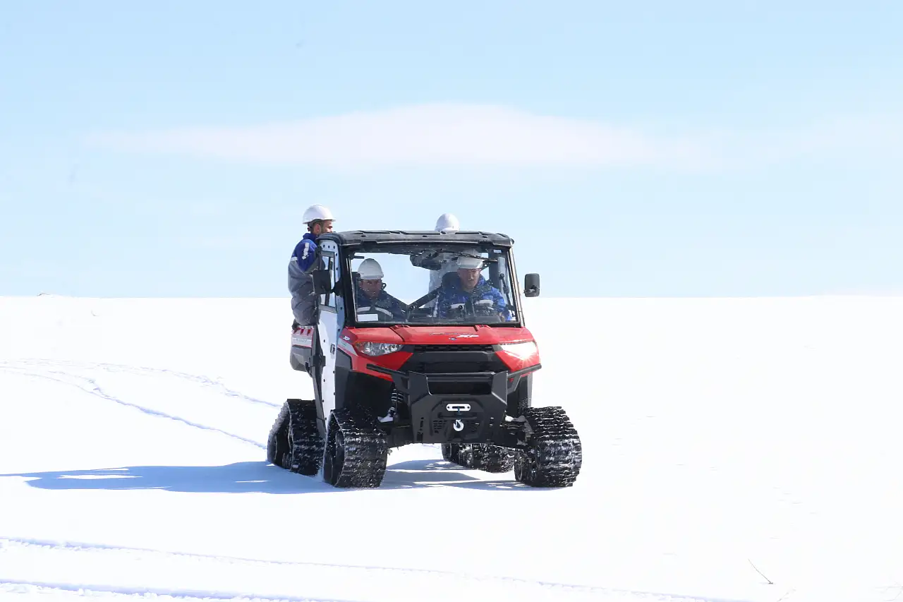 Kayseri'de karda kışta bu adamlar ne yapıyor?