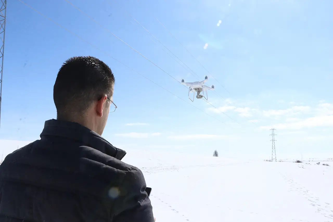 Kayseri'de karda kışta bu adamlar ne yapıyor?