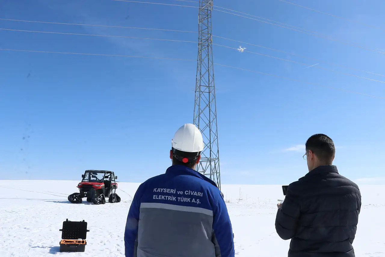 Kayseri'de karda kışta bu adamlar ne yapıyor?